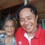 Oppung Taruan Boru Napitupulu bersama dengan Petugas CU Tunas Harapan